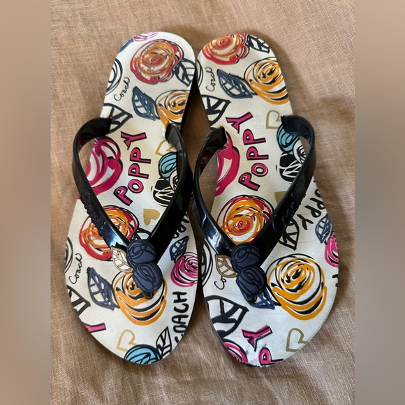 Coach Poppy flip flops.  Size 6.  Used. Cleaned and  comes from a smoker’s home - Picture 4 of 4